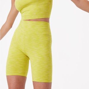 OV Freeform 7in short in chartreuse